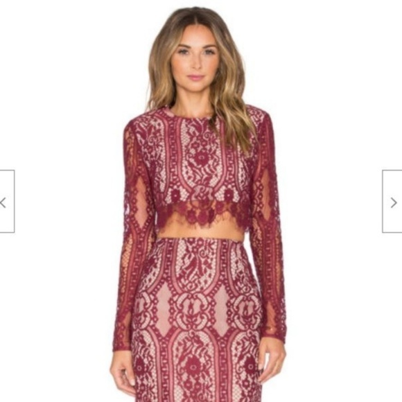 Stylestalker Tops - Stylestalker Lace Vivid Crop Top in Rouge Size S